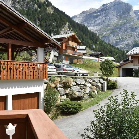 Apartment 2 Pieces Ensoleille Avec Balcon, Pres Des Pistes Et Centre, Parking Inclus - Fr-1-464-199 *