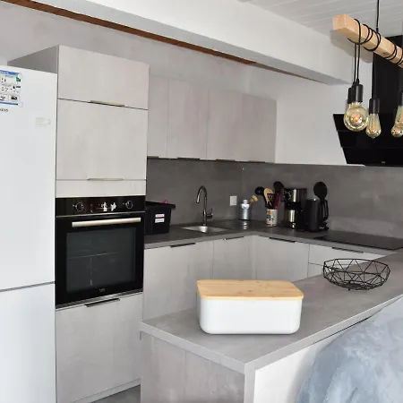 2 Pieces Ensoleille Avec Balcon, Pres Des Pistes Et Centre, Parking Inclus - Fr-1-464-199 Apartment Pralognan-la-Vanoise